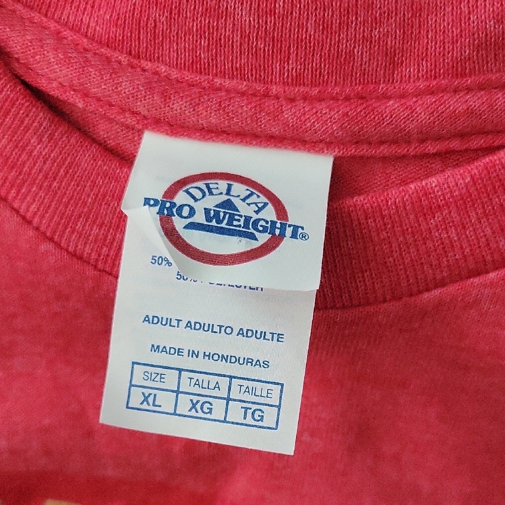 Delta Red Texas Graphic Tee - Picture 2 of 4